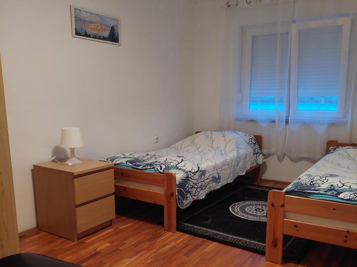 Apartmani Mujagic Batomalj Buitenkant foto